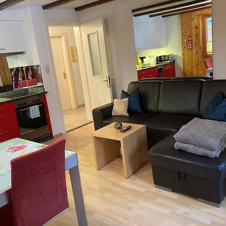 Haus Alpenperle Apartment Saas-Almagell Ruang foto