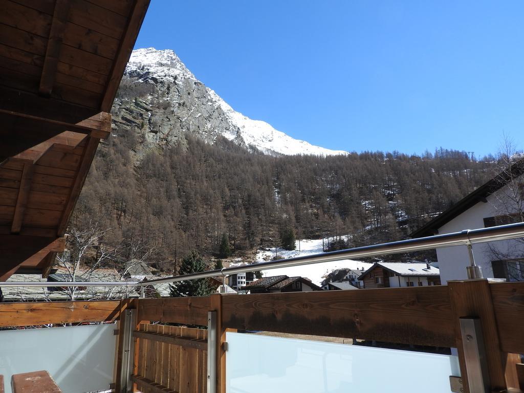 Haus Alpenperle Apartment Saas-Almagell Bagian luar foto
