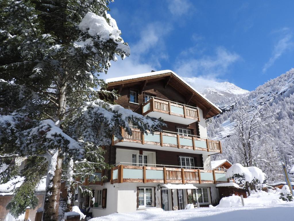 Haus Alpenperle Apartment Saas-Almagell Bagian luar foto